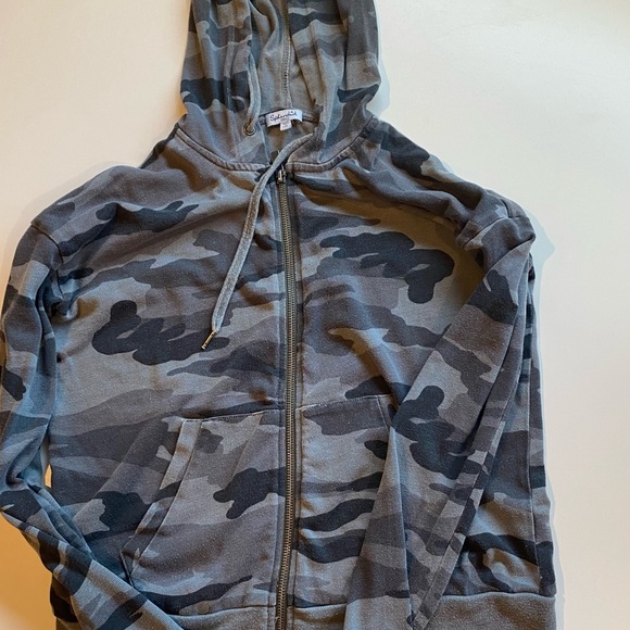 Splendid Camouflage Sweatshirt & Sweatpants joggers - Picture 8 of 10